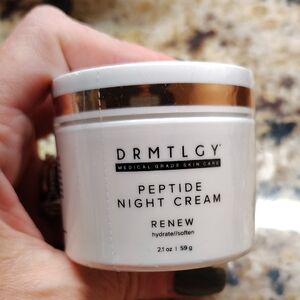 Peptide Night Cream - White and Gold
